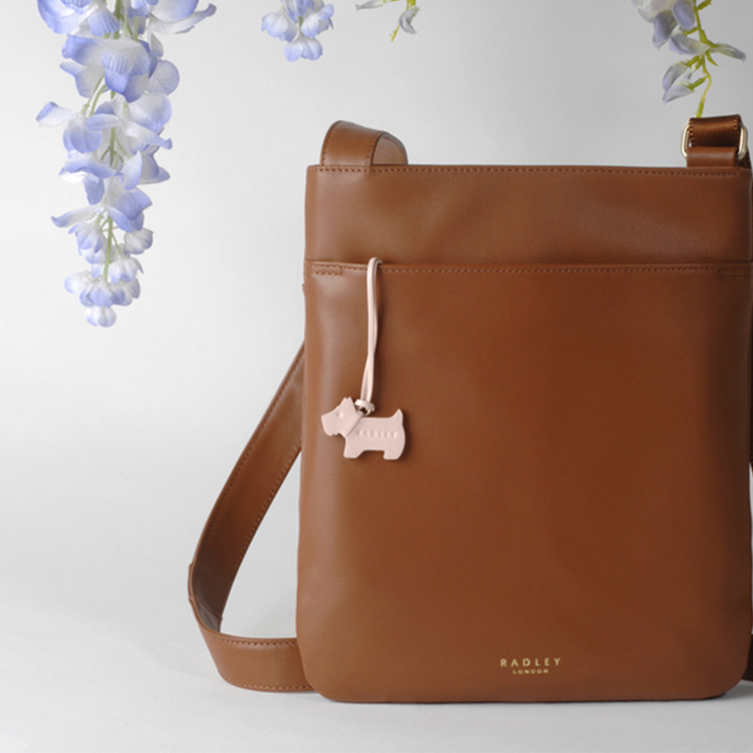 Radley Outlet Boutique Bicester Village